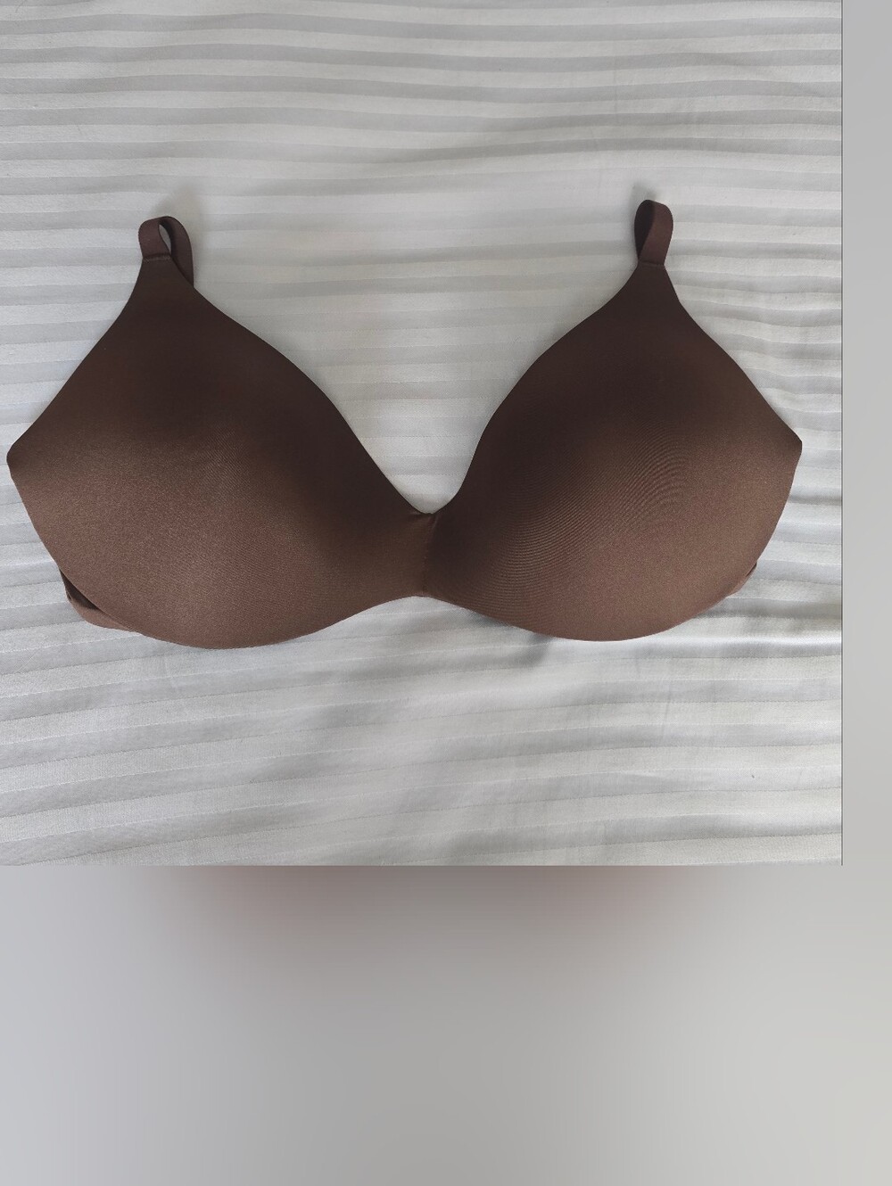 SKIMS Wireless Form Push Up Plunge Bra - Cocoa 34 DDD NWT